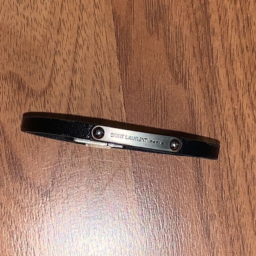 YSL Saint Laurent ID Plaque Bracelet in Black Leather - Picture 2 of 9